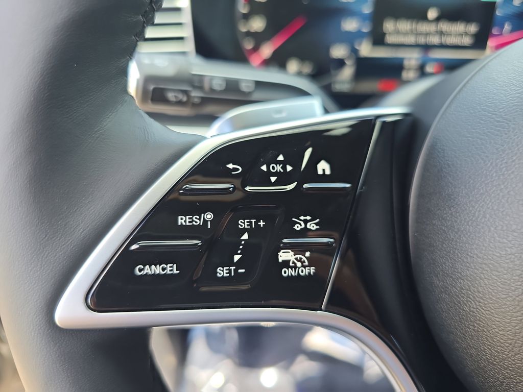 Vehicle image 19 of 39