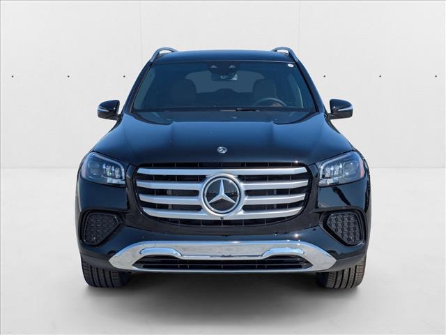 2025 Mercedes-Benz GLS 450 Image 2 of 19