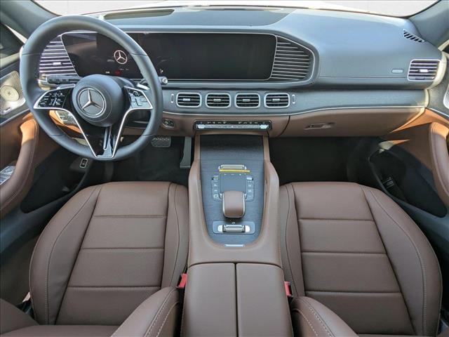 2025 Mercedes-Benz GLS 450 Image 13 of 19