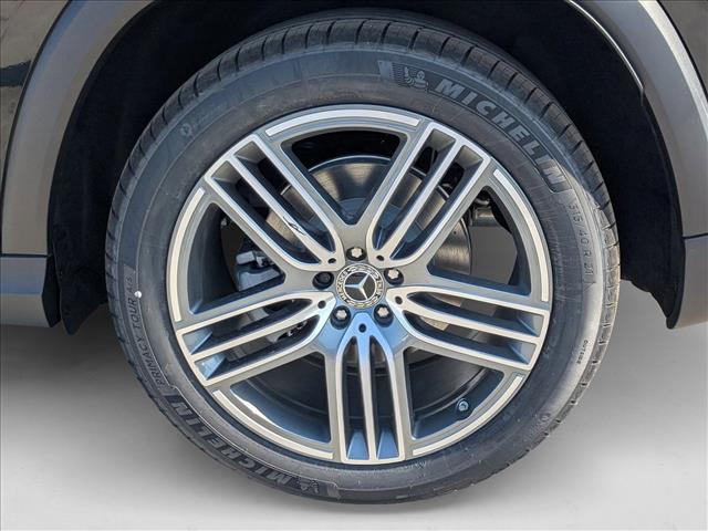 2025 Mercedes-Benz GLS 450 Image 9 of 19