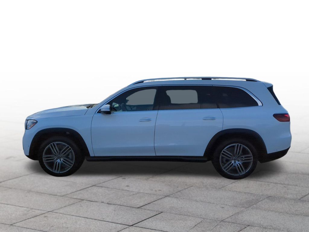 Vehicle image 8 of 26