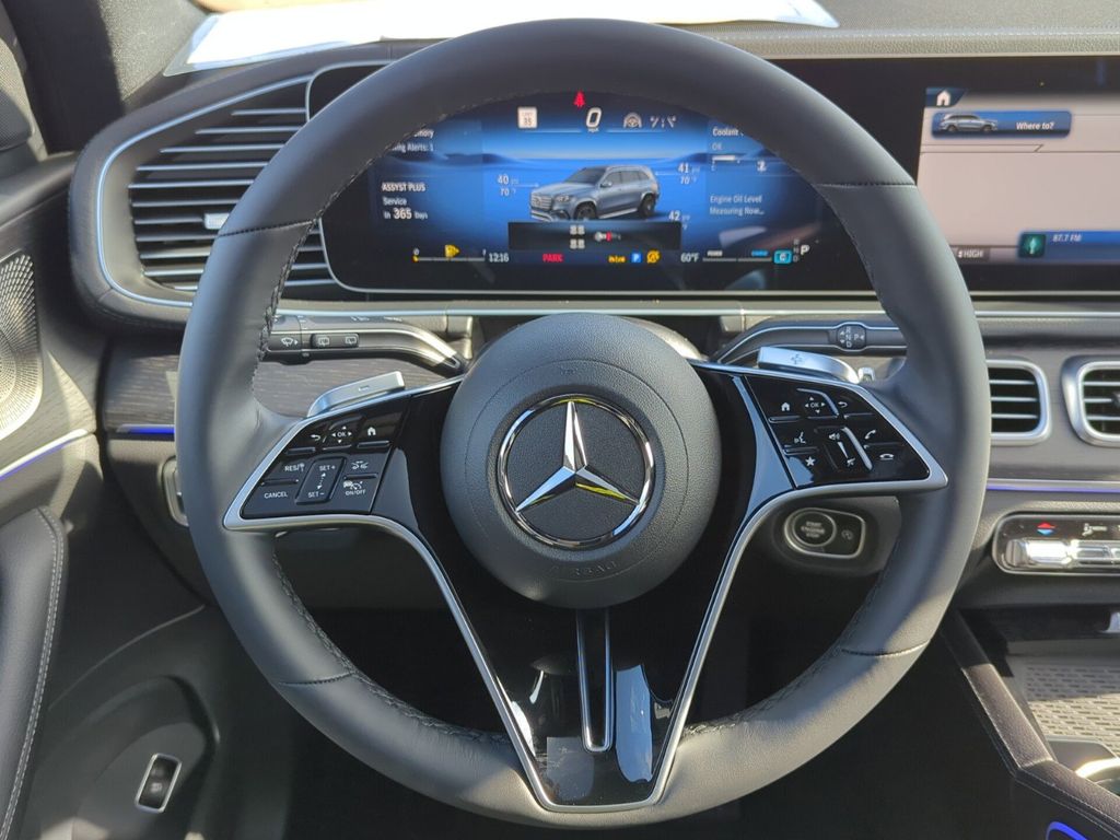 Vehicle image 12 of 26
