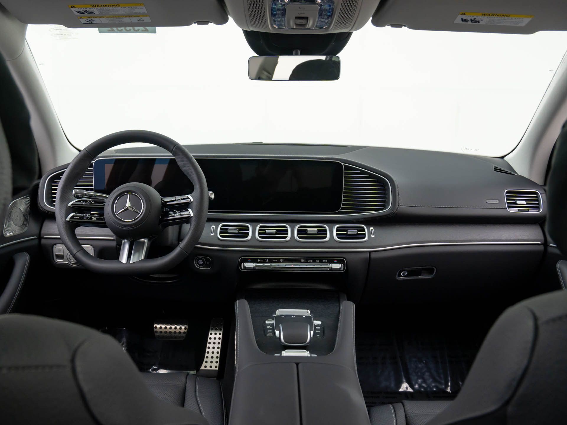 Vehicle image 11 of 40