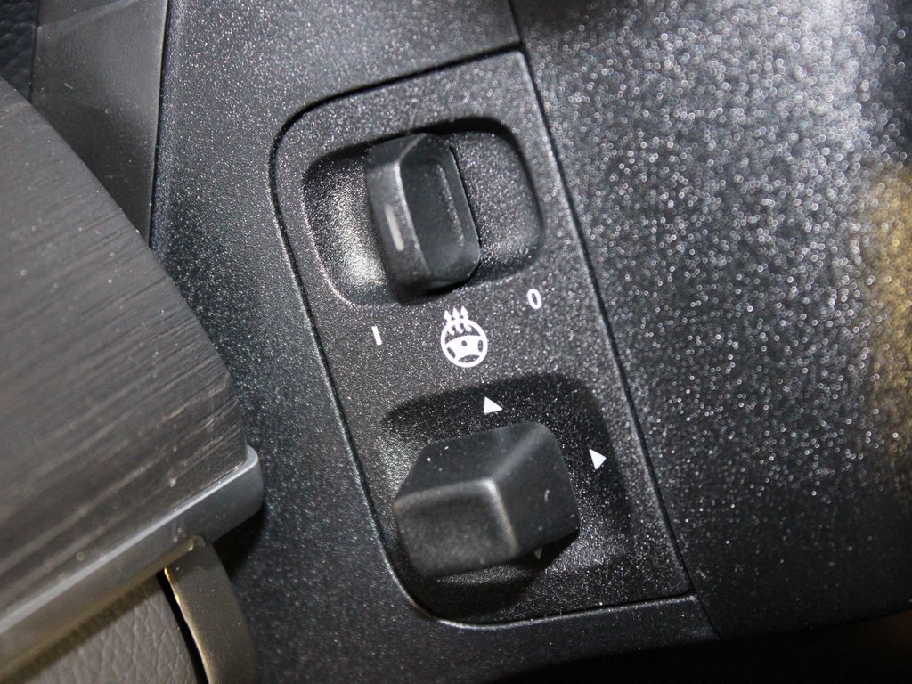 Vehicle image 20 of 34