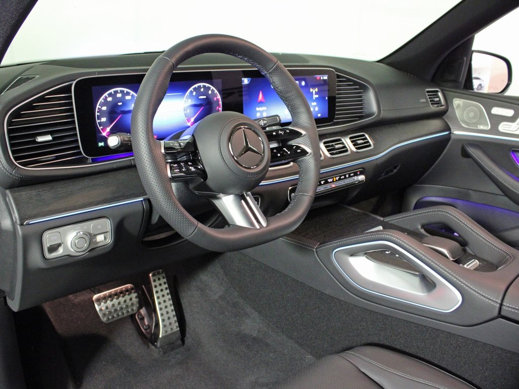 Vehicle image 14 of 34