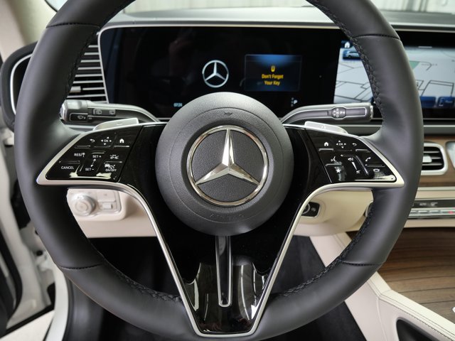 Vehicle image 12 of 14