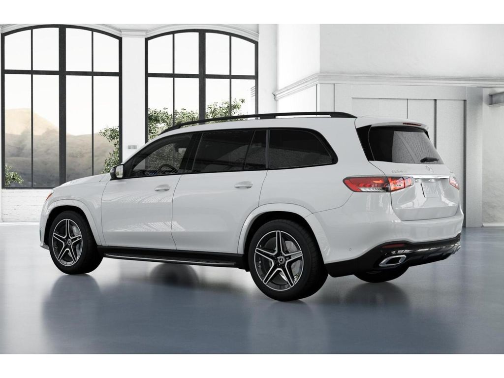 Vehicle image 33 of 41