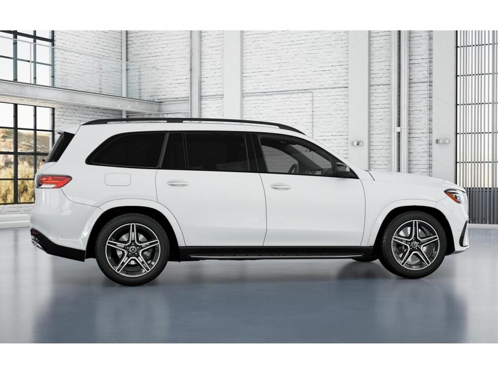 Vehicle image 17 of 41