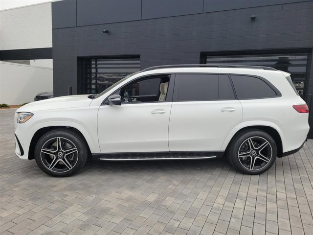 Vehicle image 8 of 46