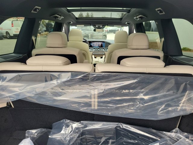 Vehicle image 14 of 46