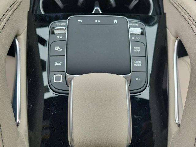 Vehicle image 39 of 46