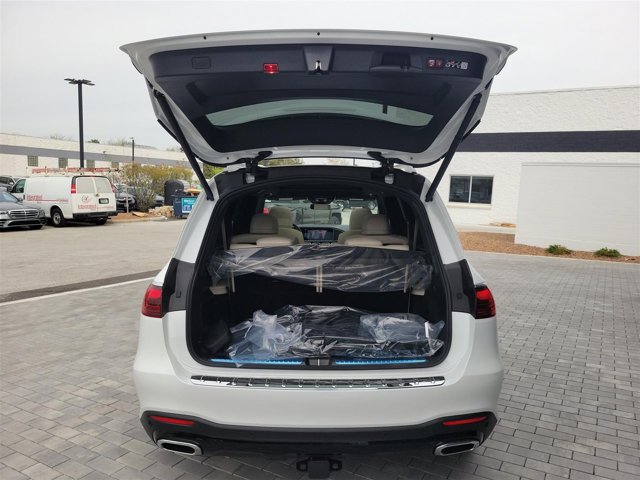 Vehicle image 13 of 46