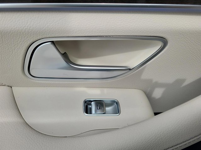 Vehicle image 18 of 46