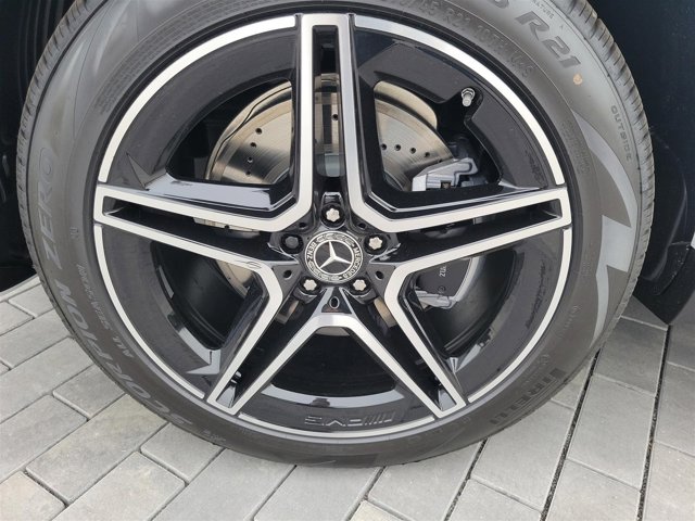 Vehicle image 9 of 46