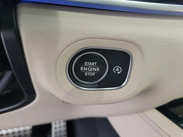 Vehicle image 41 of 46