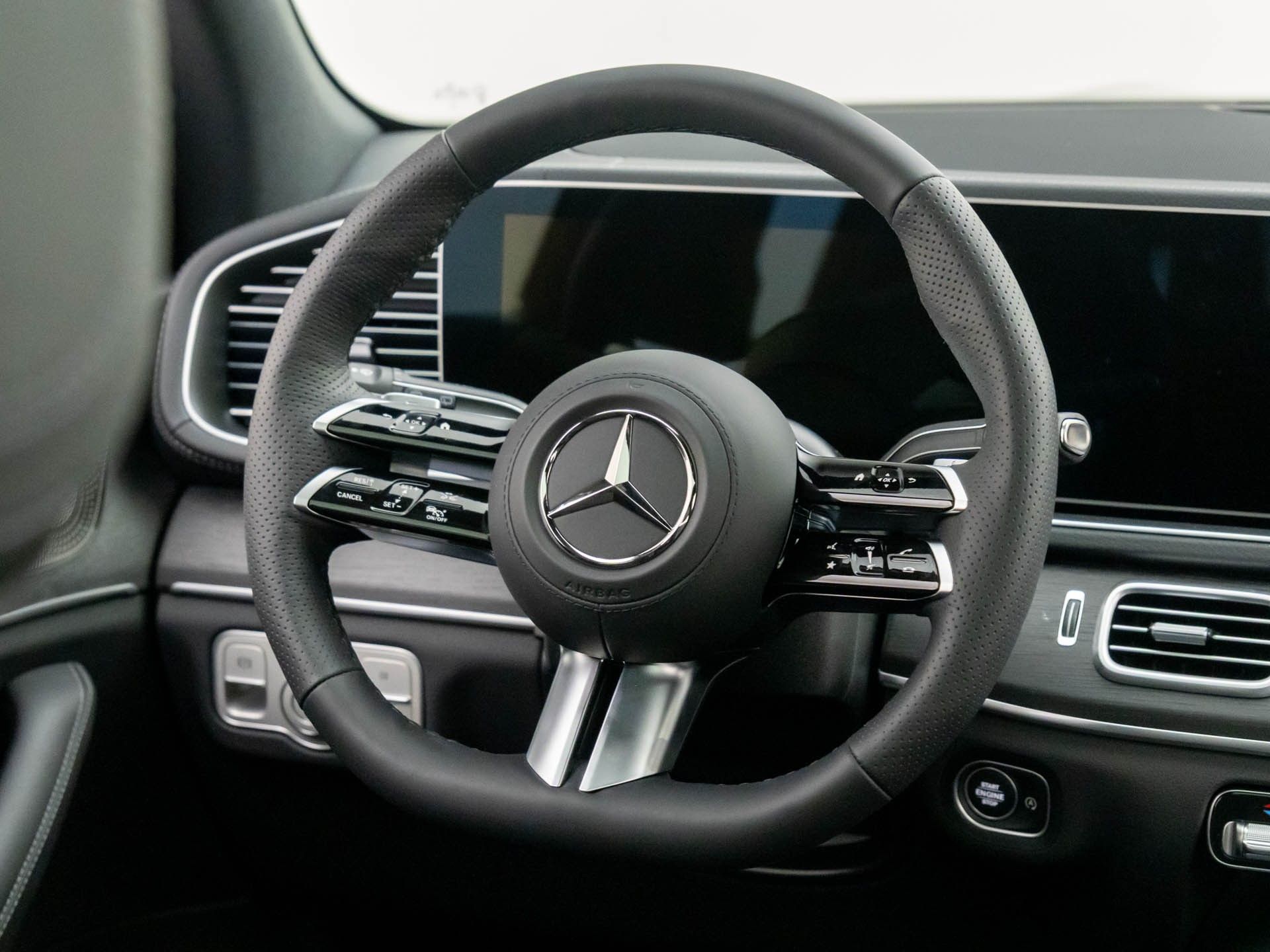 Vehicle image 12 of 39