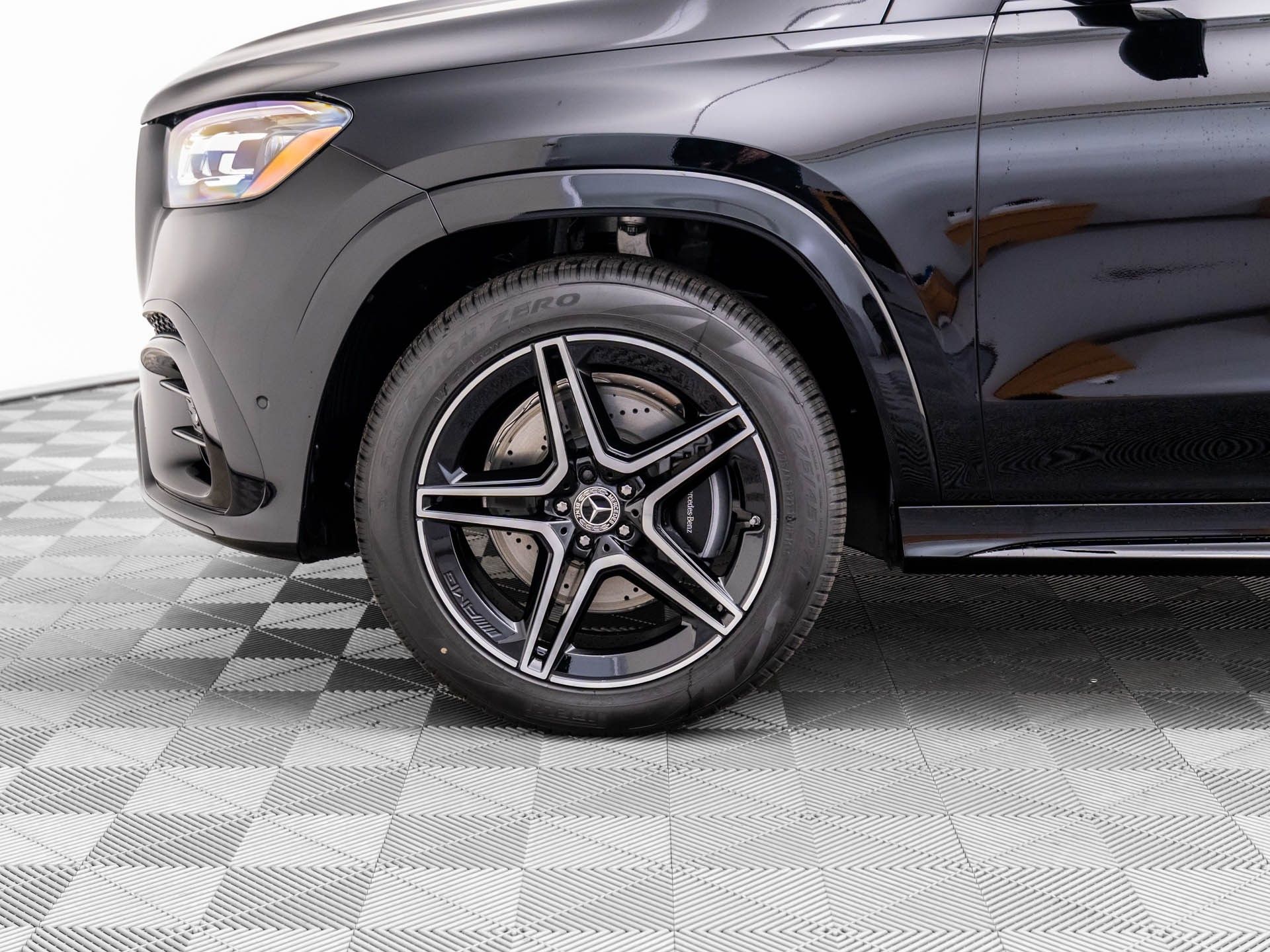 Vehicle image 35 of 39