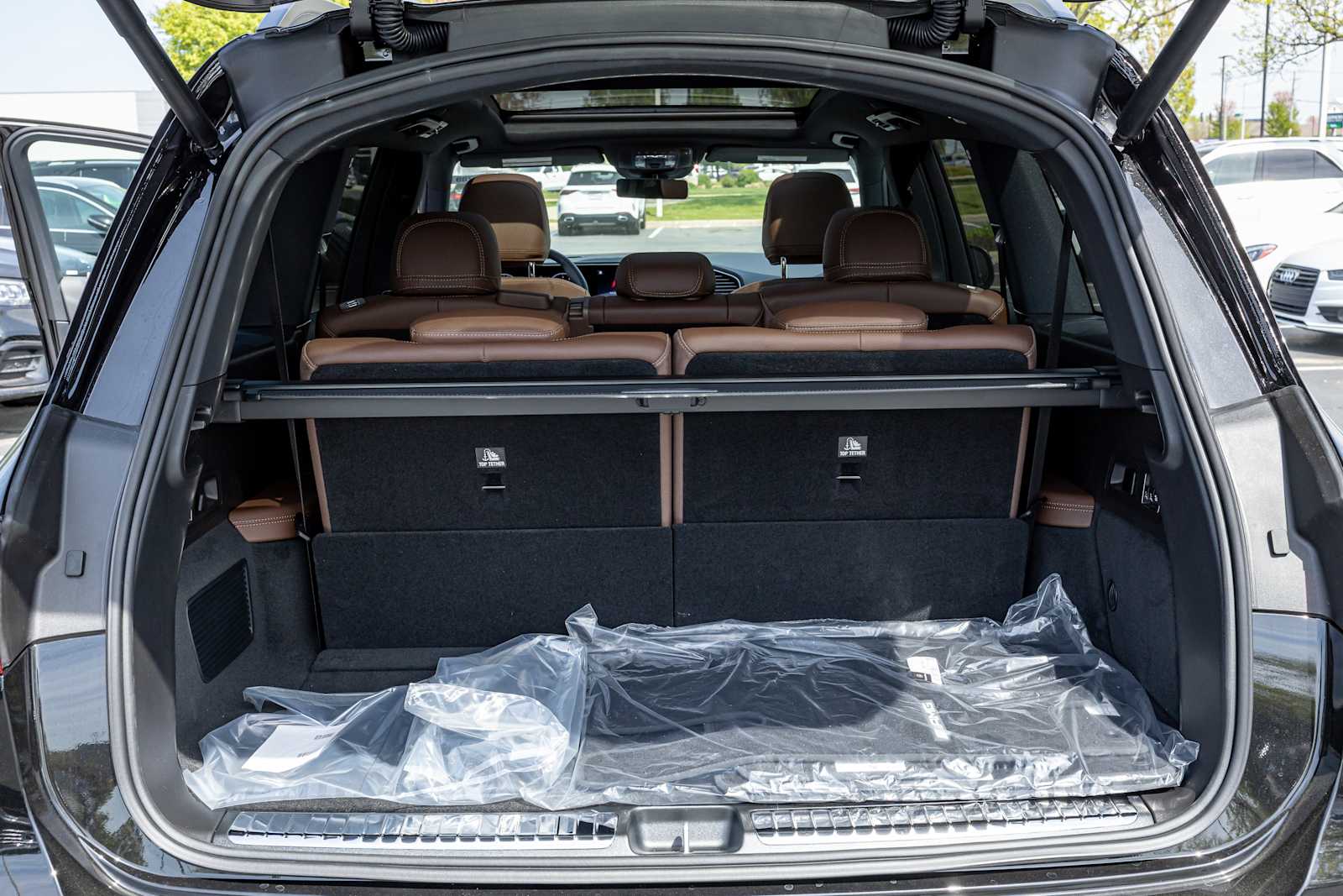 Vehicle image 26 of 31