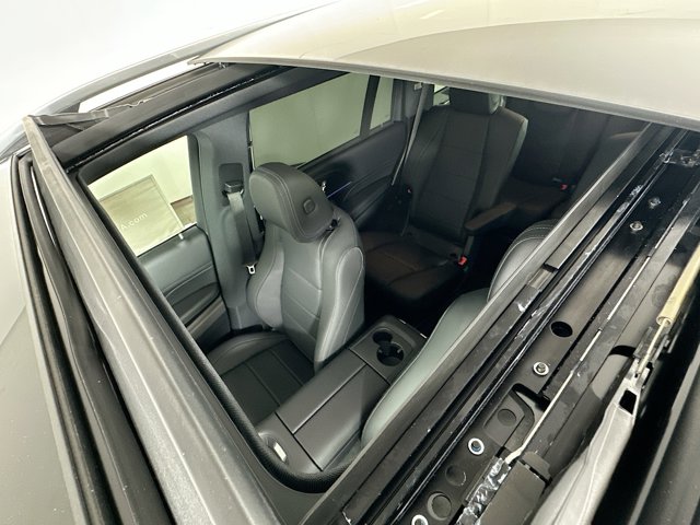 Vehicle image 23 of 35