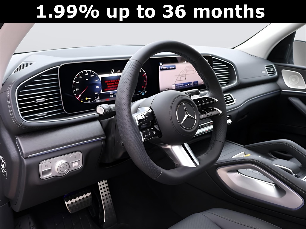 2025 Mercedes-Benz GLS 450 Image 12 of 43