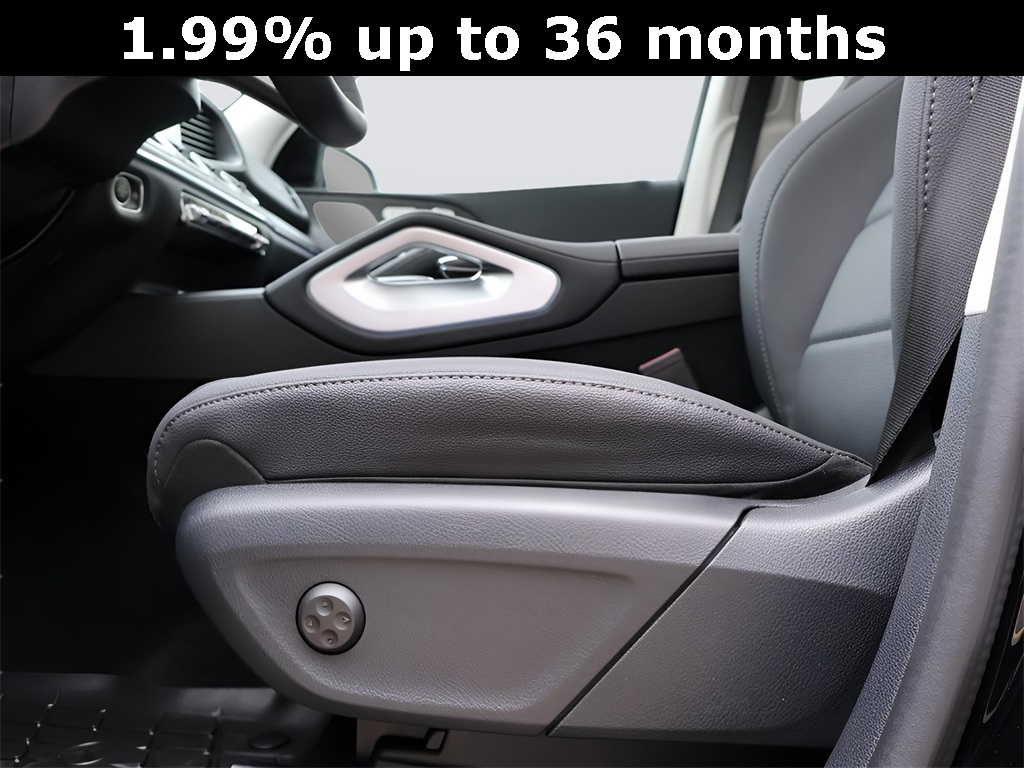 2025 Mercedes-Benz GLS 450 Image 20 of 43