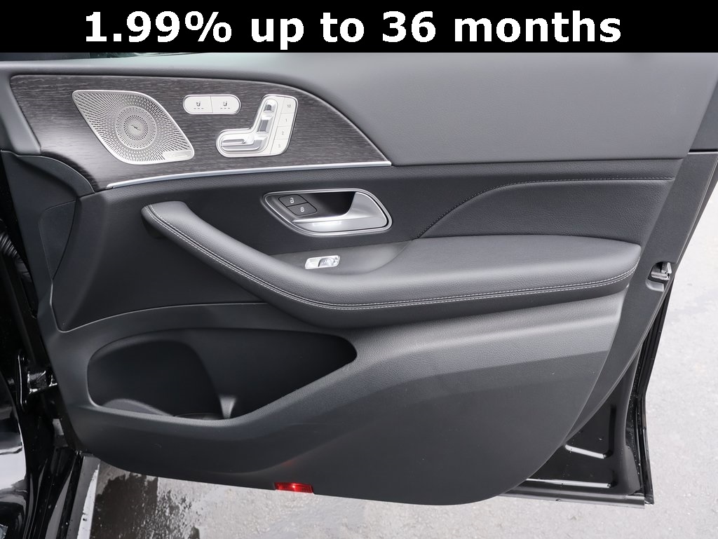 2025 Mercedes-Benz GLS 450 Image 30 of 43