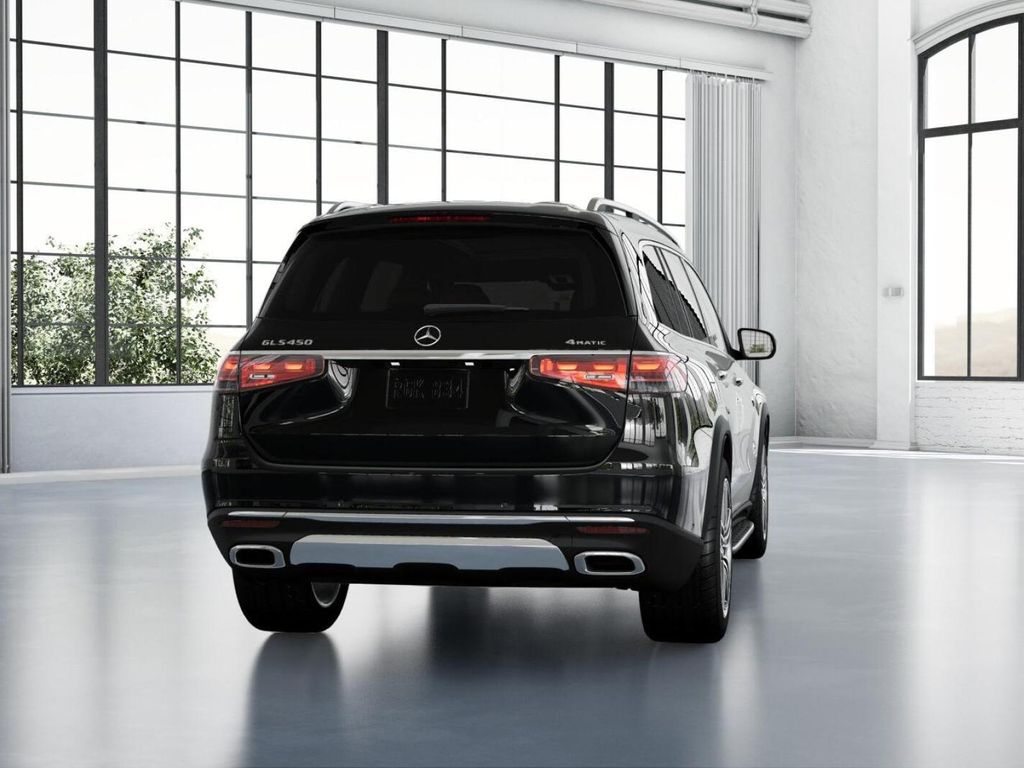 Vehicle image 23 of 42