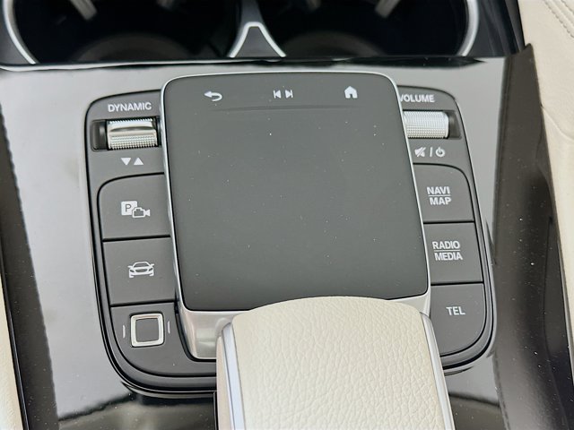 Vehicle image 29 of 35