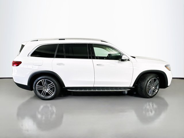 Vehicle image 4 of 35
