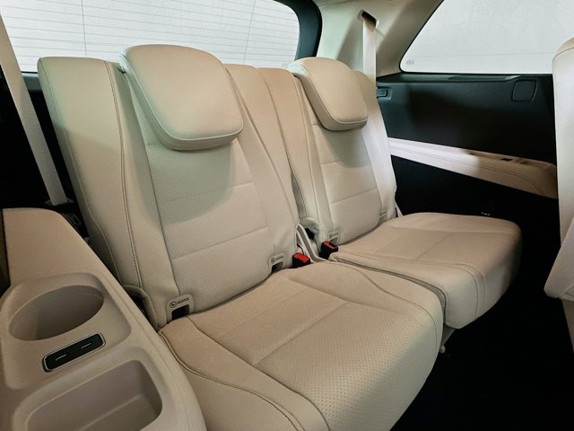 Vehicle image 15 of 35