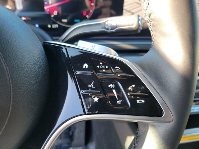 Vehicle image 41 of 42