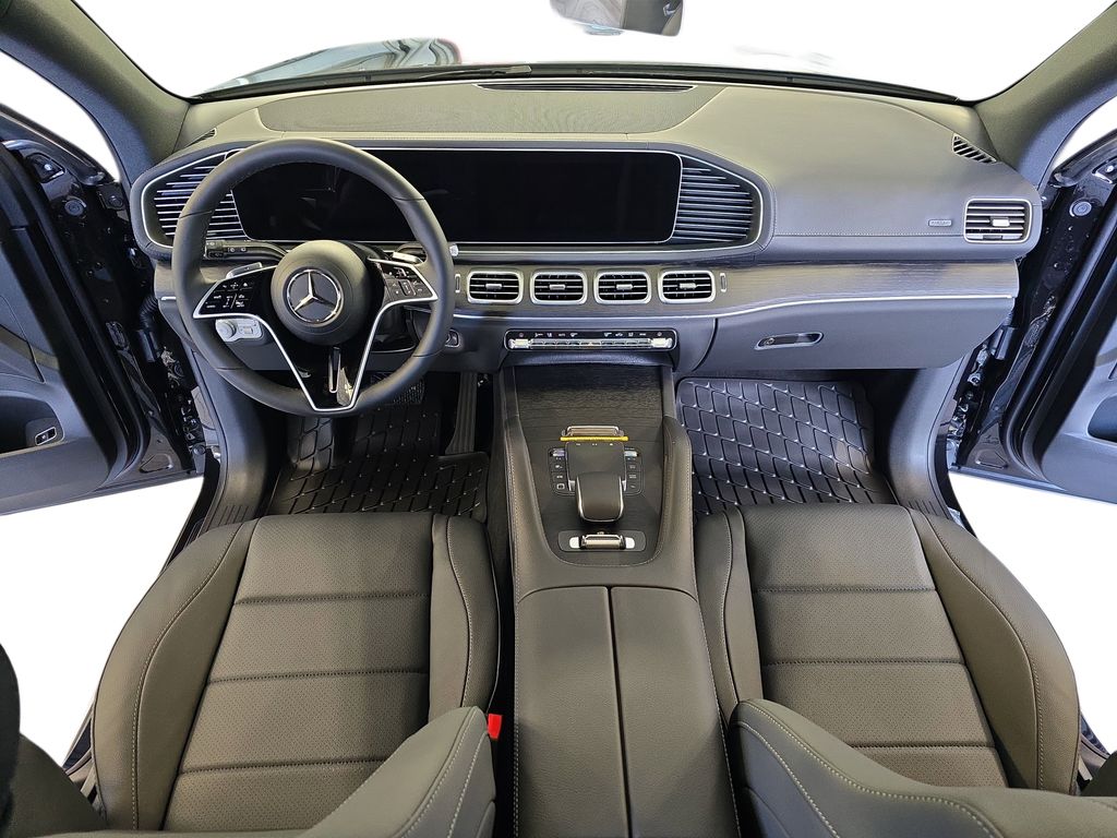 Vehicle image 9 of 40