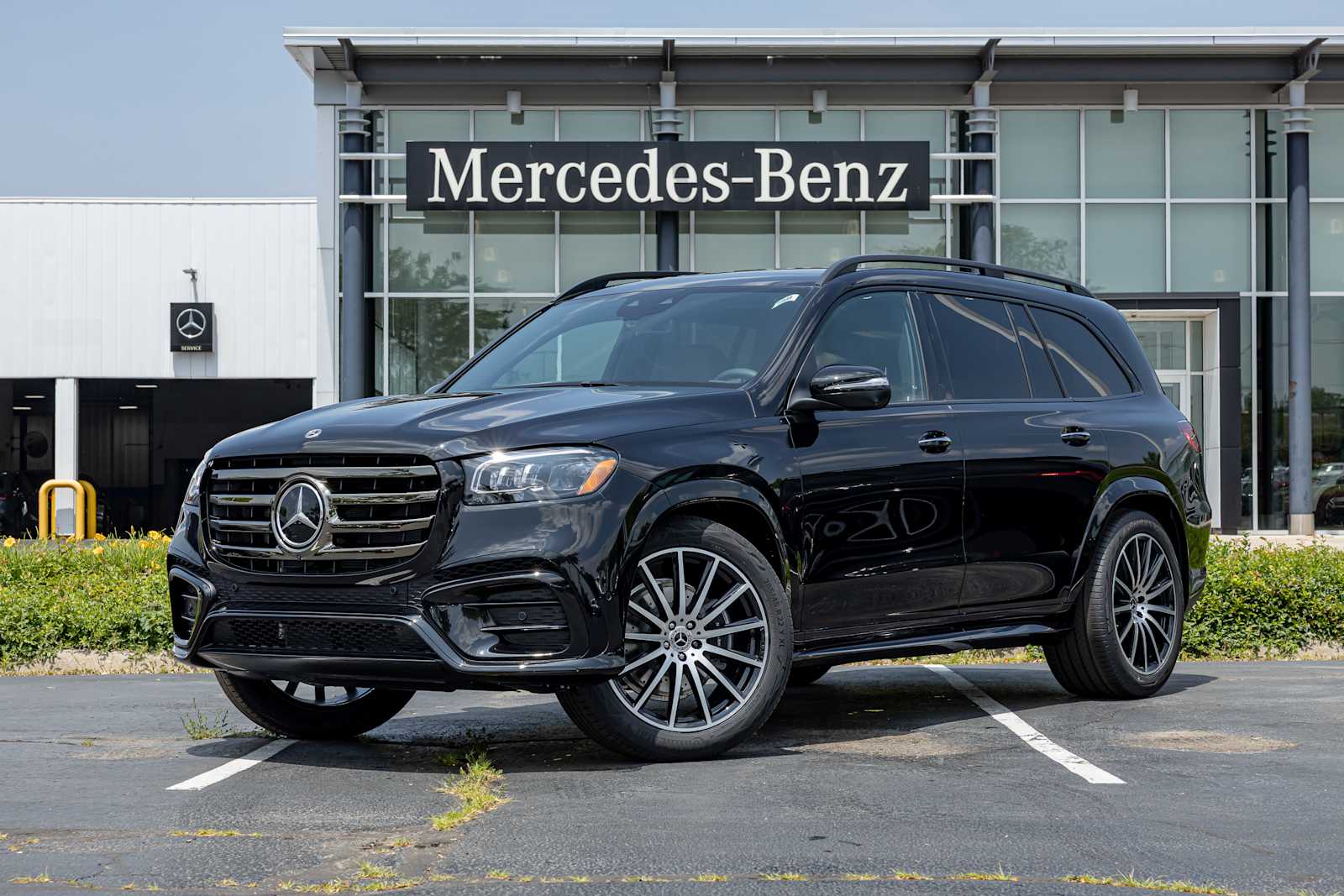 Vehicle image 1 of 28