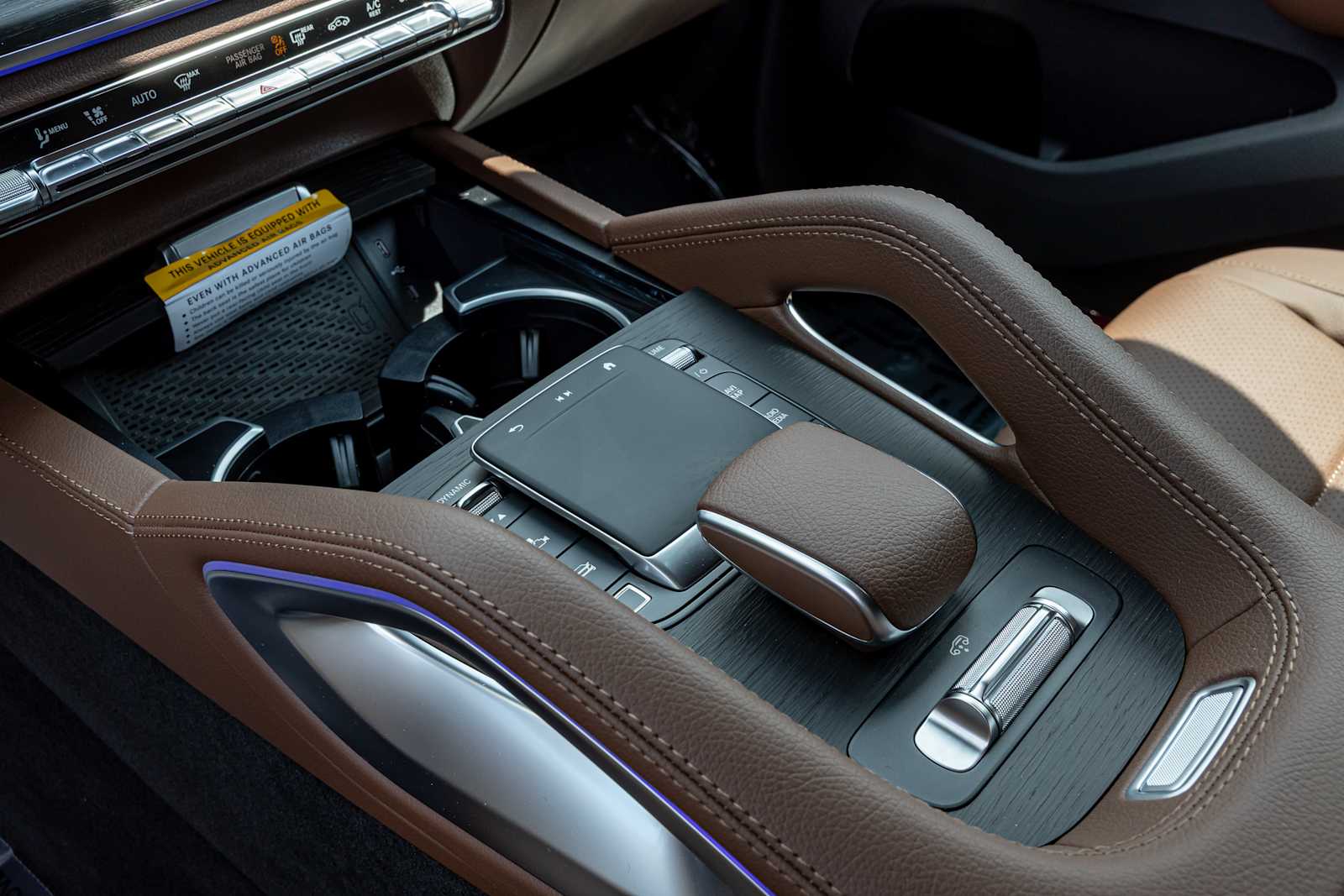Vehicle image 22 of 28