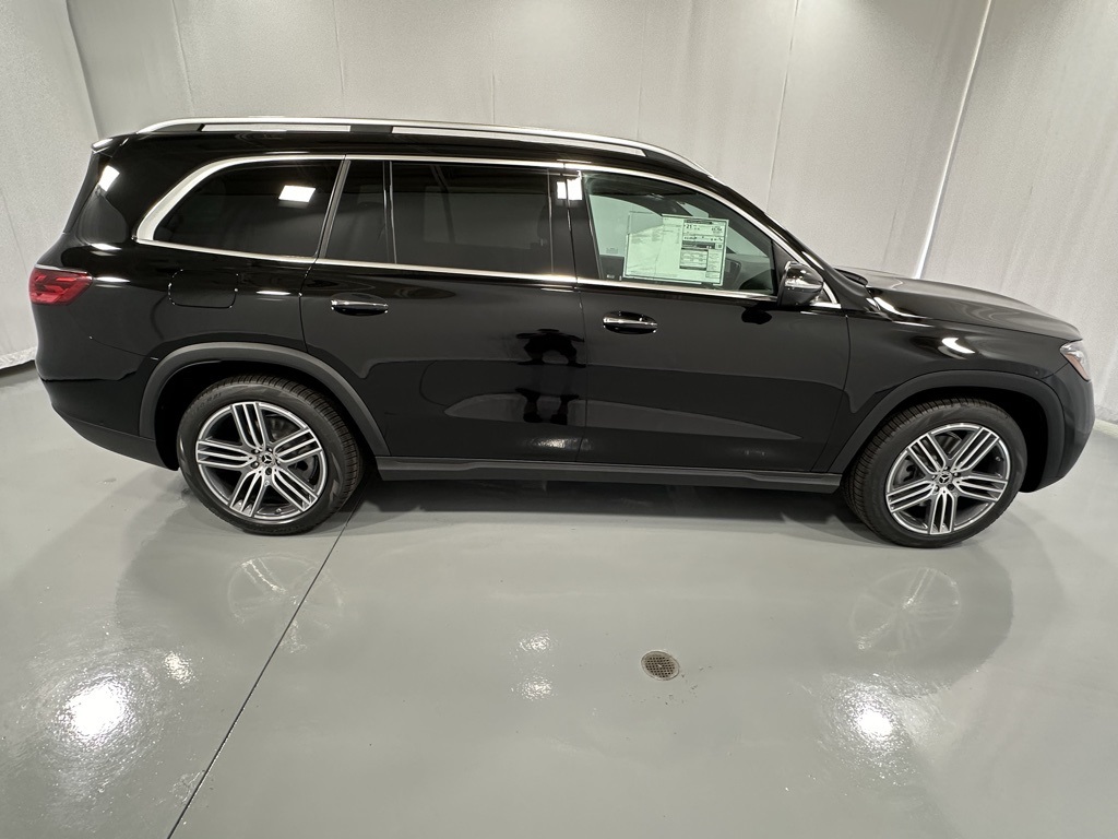 Vehicle image 5 of 24