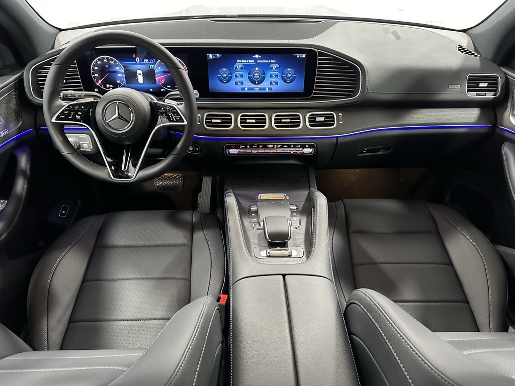 Vehicle image 2 of 24
