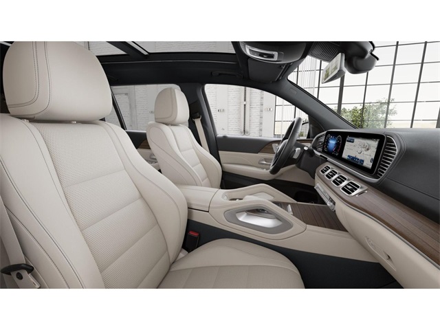 Vehicle image 41 of 45