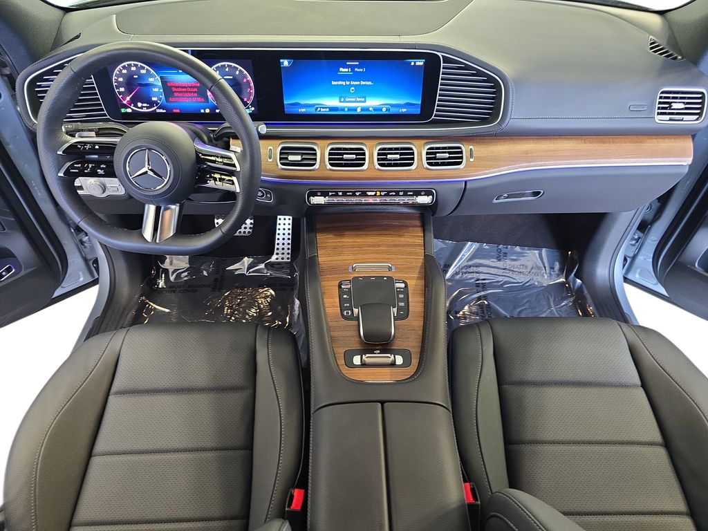Vehicle image 24 of 42