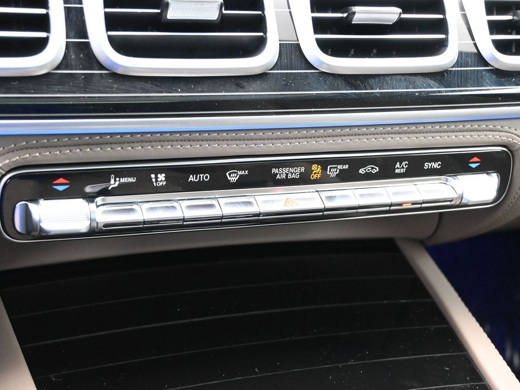 Vehicle image 44 of 52