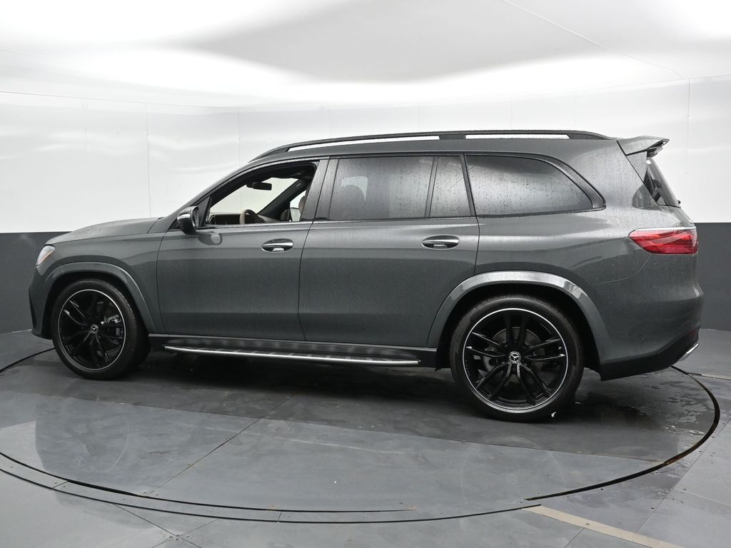 Vehicle image 20 of 52