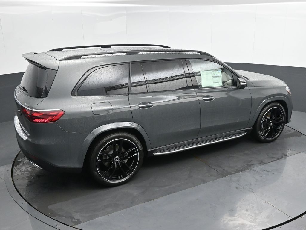 Vehicle image 17 of 52