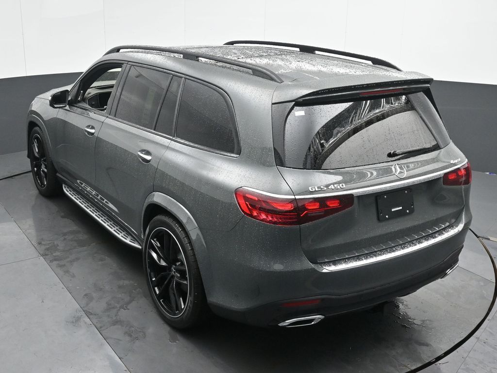 Vehicle image 25 of 52
