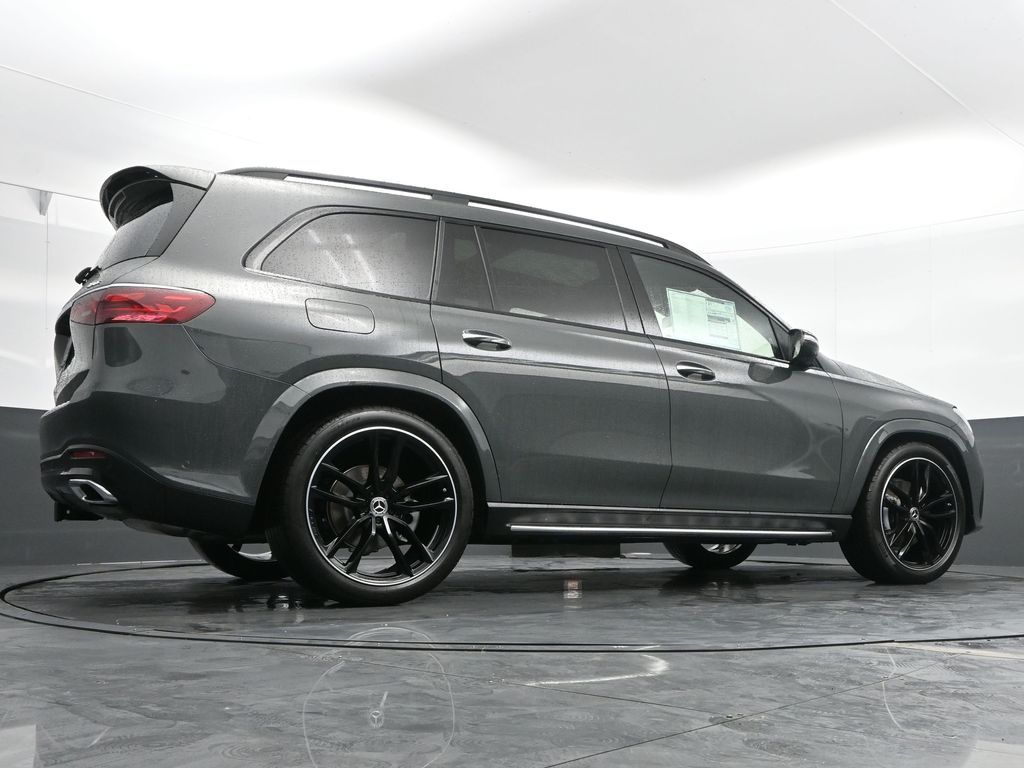 Vehicle image 19 of 52