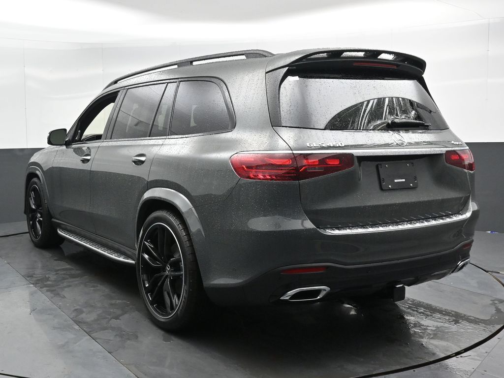 Vehicle image 26 of 52