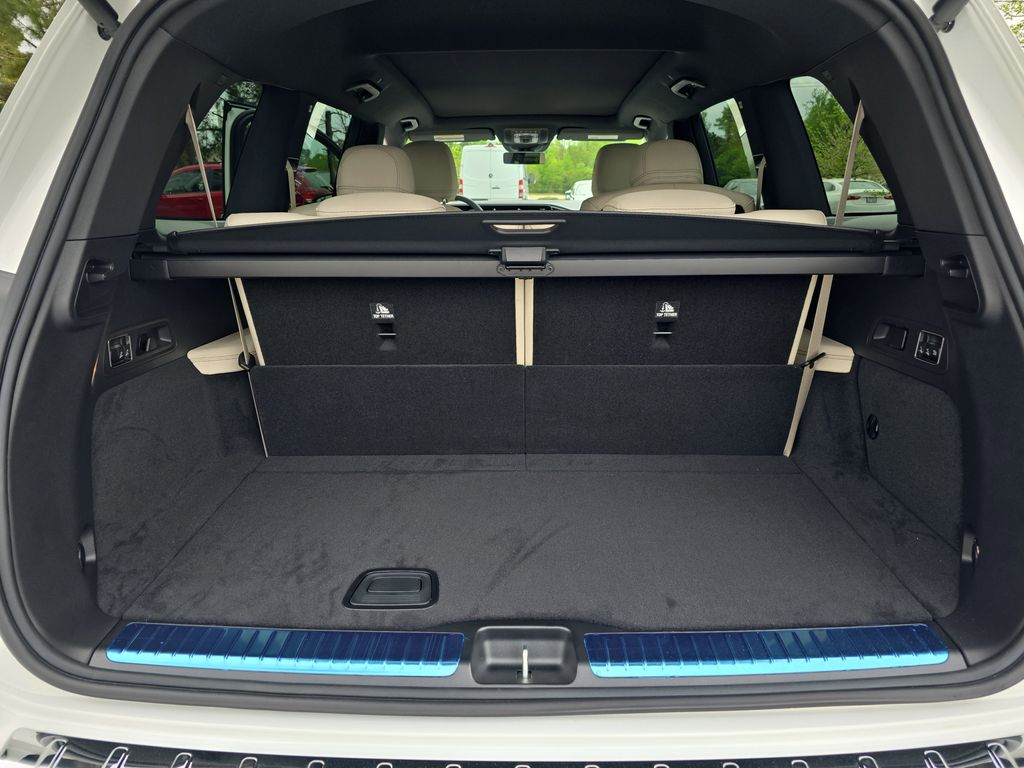 Vehicle image 13 of 39
