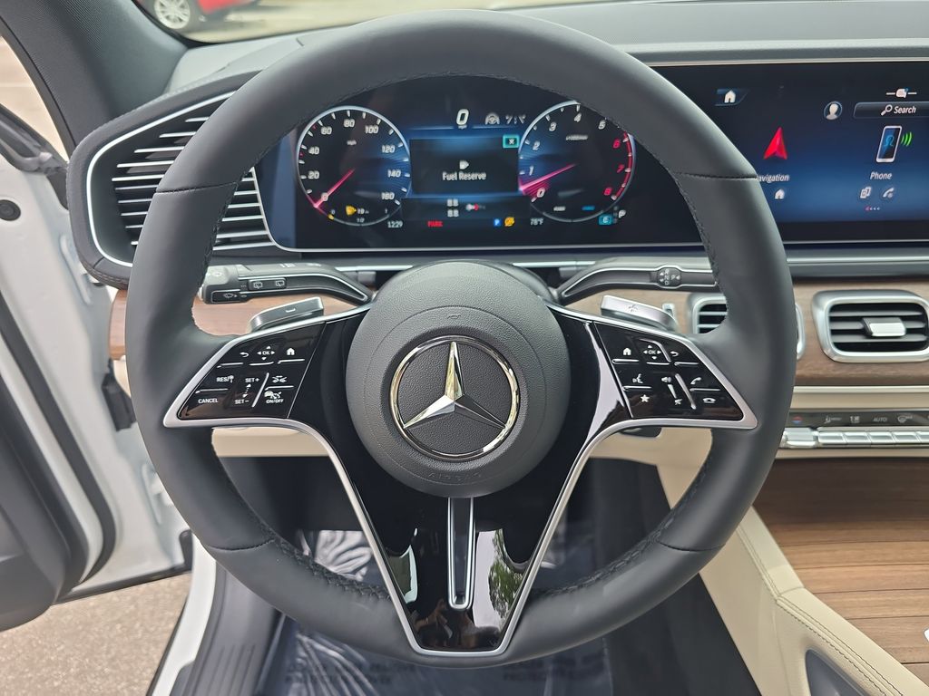 Vehicle image 20 of 39