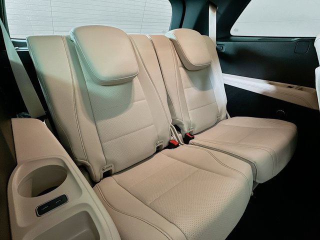 Vehicle image 29 of 35