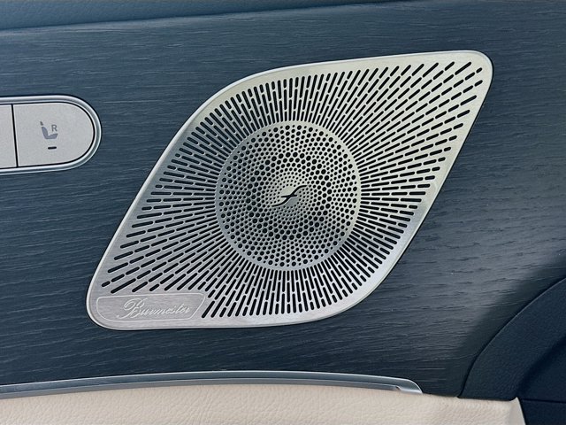 Vehicle image 19 of 35