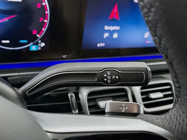 Vehicle image 17 of 35