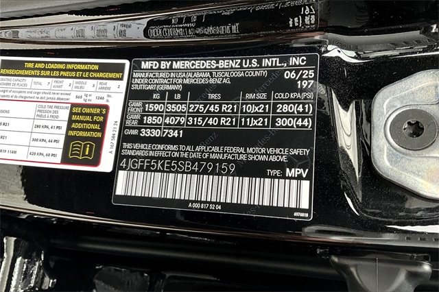 Vehicle image 13 of 17